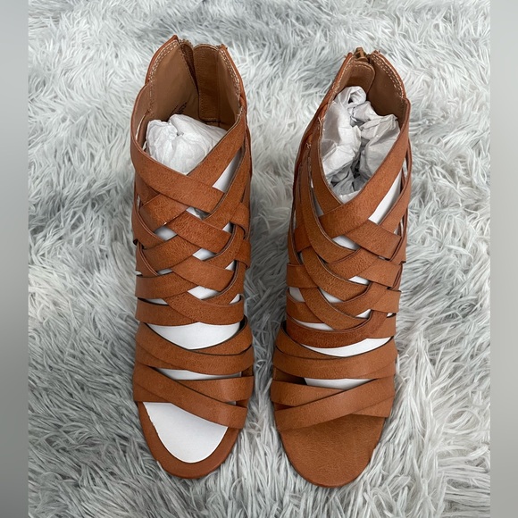 Rampage Womens RAM-Tariah Peep Toe Ankle Boots Brown Smooth Size 8M - Picture 2 of 4